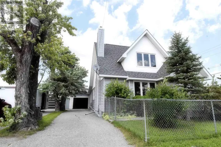 900 Prince ST, Hearst