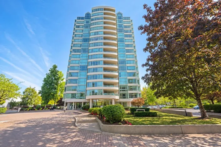 901 15038 101 AVENUE, Surrey