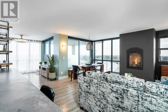 901 - 24 RAMBLINGS WAY, Collingwood