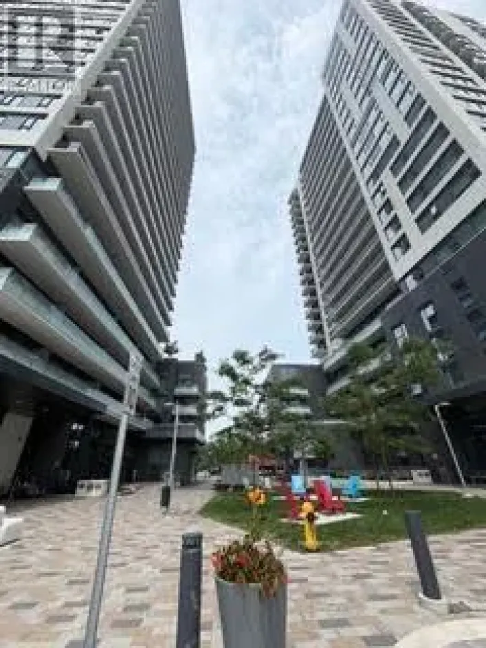 901 - 30 SAMUEL WOOD WAY, Toronto