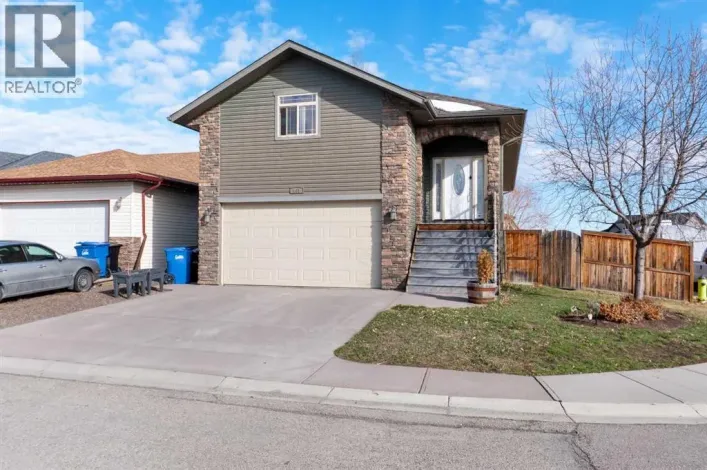 901, 900 Carriage Lane Place, Carstairs