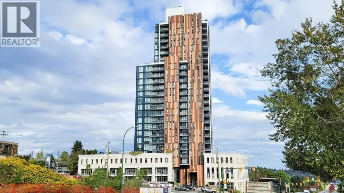 901 901 LOUGHEED HIGHWAY, Coquitlam