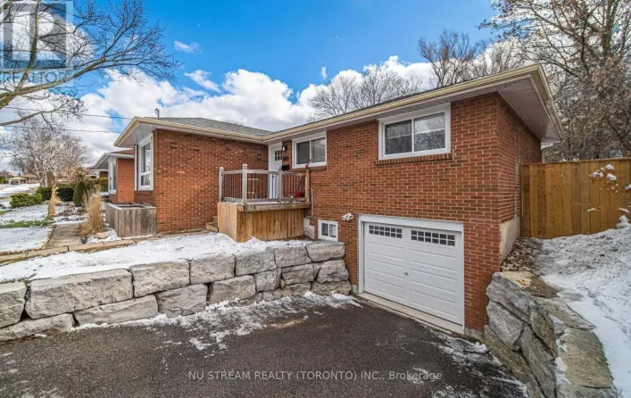 901 LILAC TERRACE, Whitby