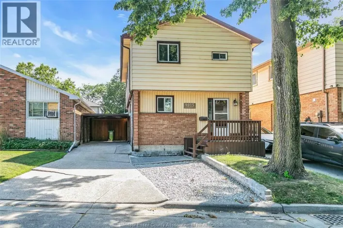 9015 COPPERFIELD COURT, Windsor