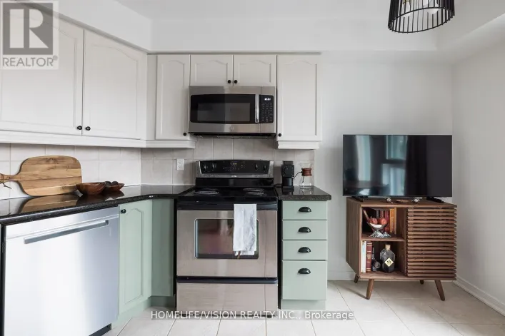 902 - 18 VALLEY WOODS ROAD, Toronto