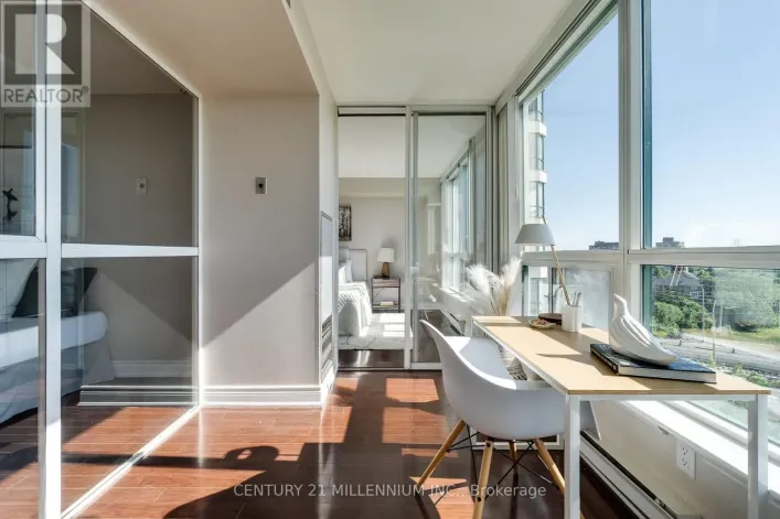 902 - 4450 TUCANA COURT, Mississauga