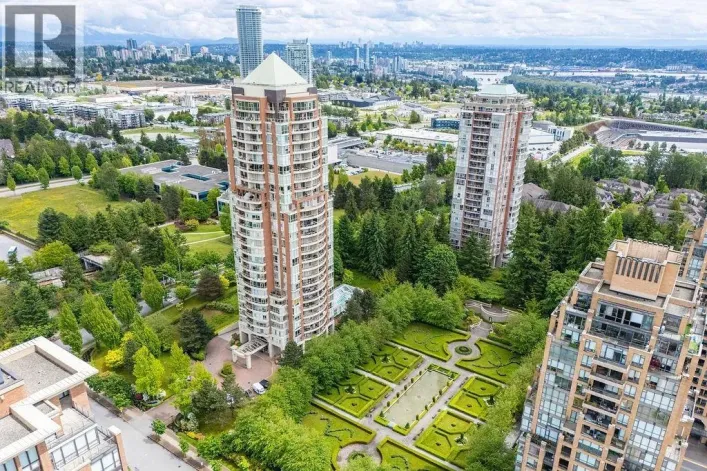 902 6838 STATION HILL DRIVE, Burnaby