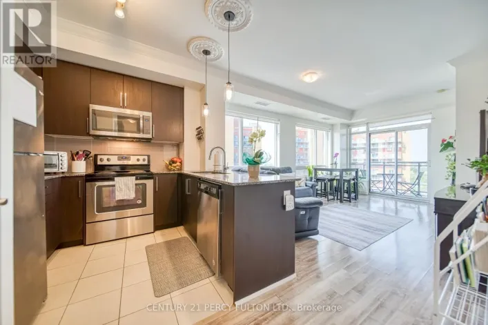 902 - 840 QUEENS PLATE DRIVE, Toronto