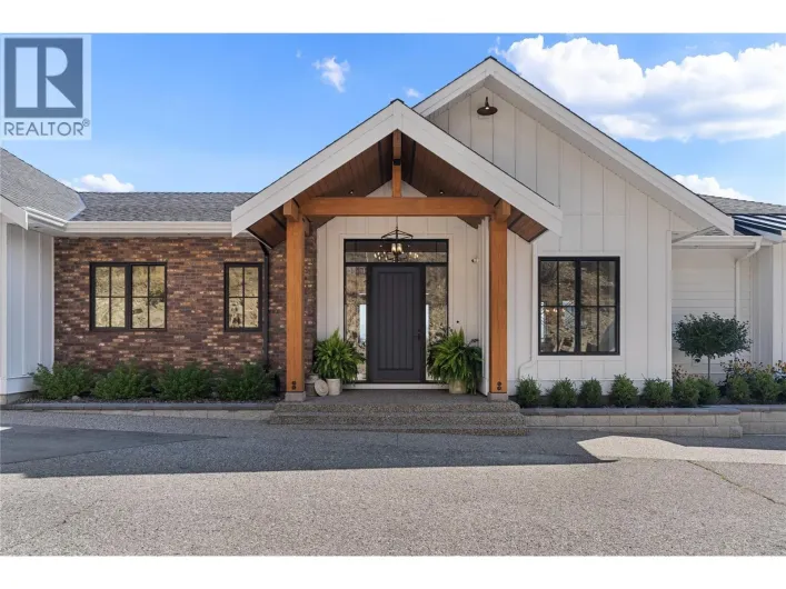 902 Lloyd Jones Drive, West Kelowna