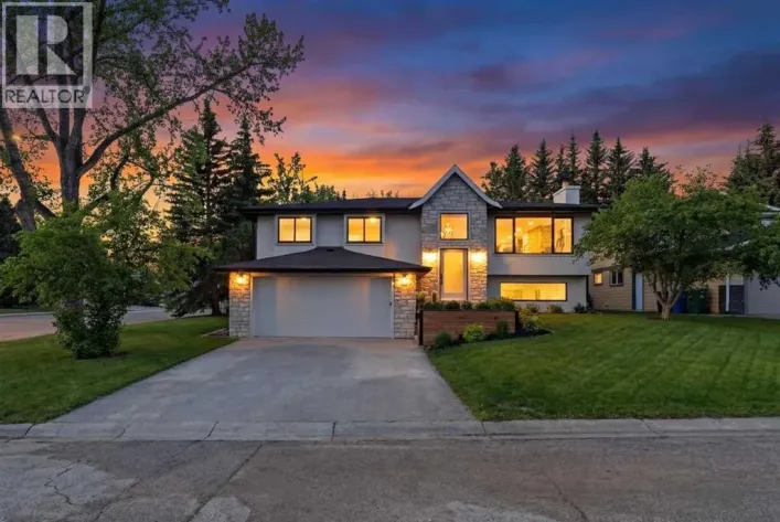 902 Varsity Estates Place NW, Calgary