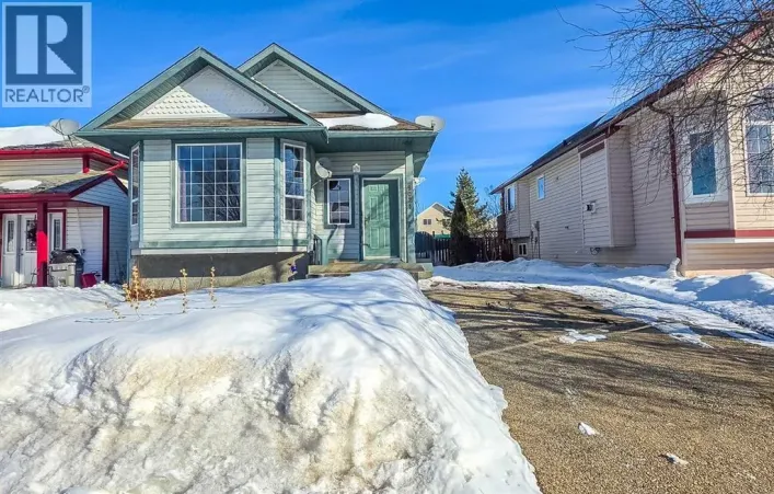 House for sale: 9024 63 Avenue, Grande Prairie