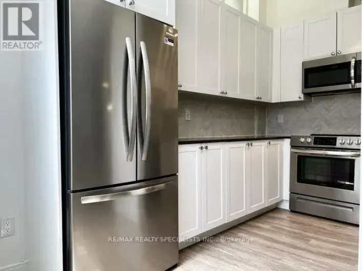 903 - 100 GLOUCESTER STREET W, Toronto