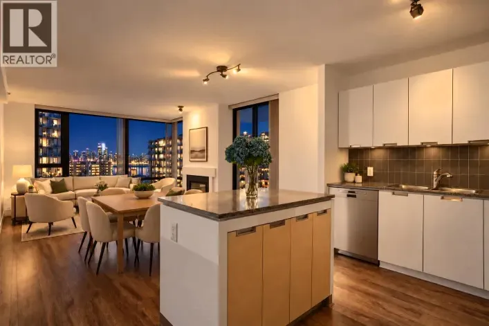 903 151 W 2ND STREET, North Vancouver