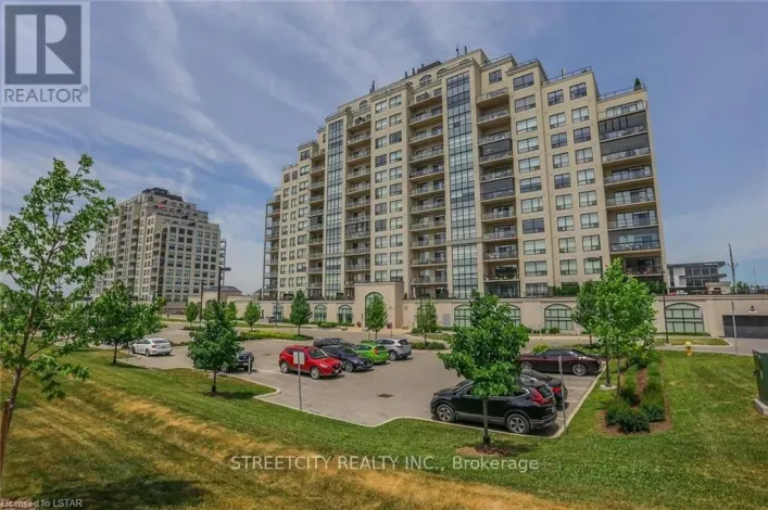 903 - 240 VILLAGEWALK BOULEVARD N, London North