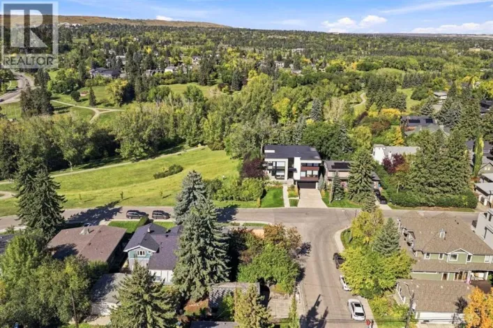903 25 Avenue NW, Calgary