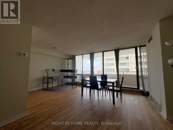 903 - 380 KING STREET, London East