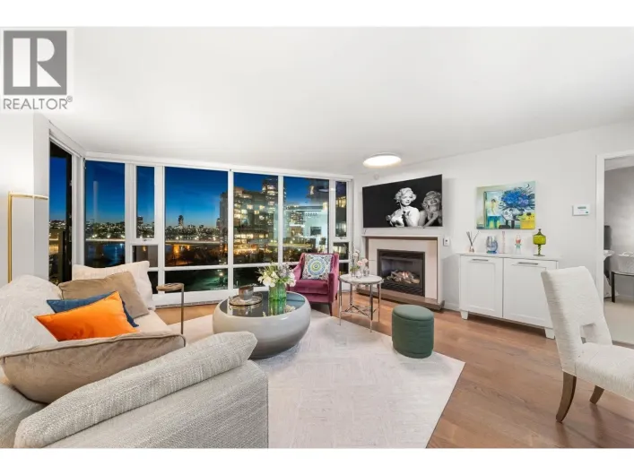 903 8 SMITHE MEWS, Vancouver