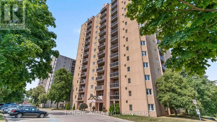 903 - 860 COMMISSIONERS ROAD E, London South