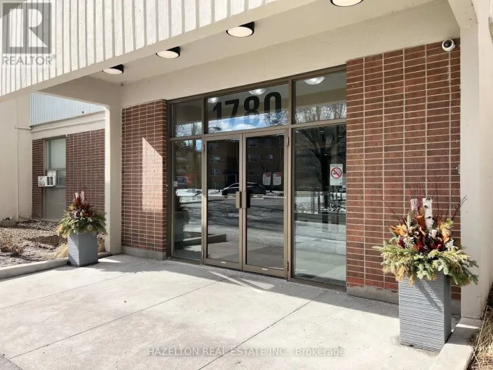 904 - 1780 VICTORIA PARK AVENUE, Toronto