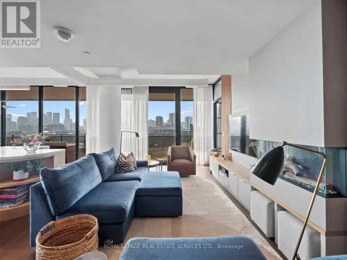 904 - 21 LAWREN HARRIS SQUARE, Toronto