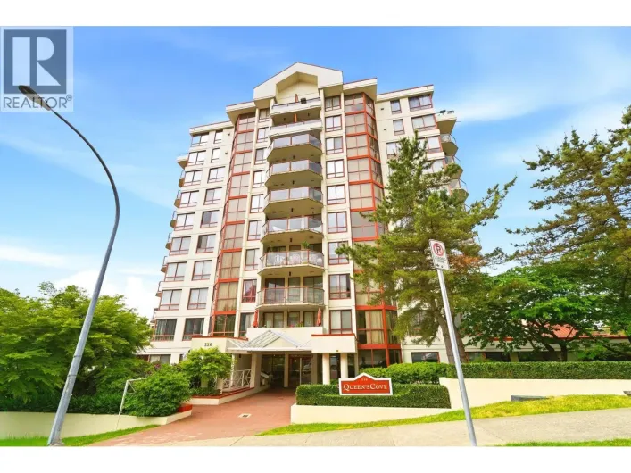 904 220 ELEVENTH STREET, New Westminster