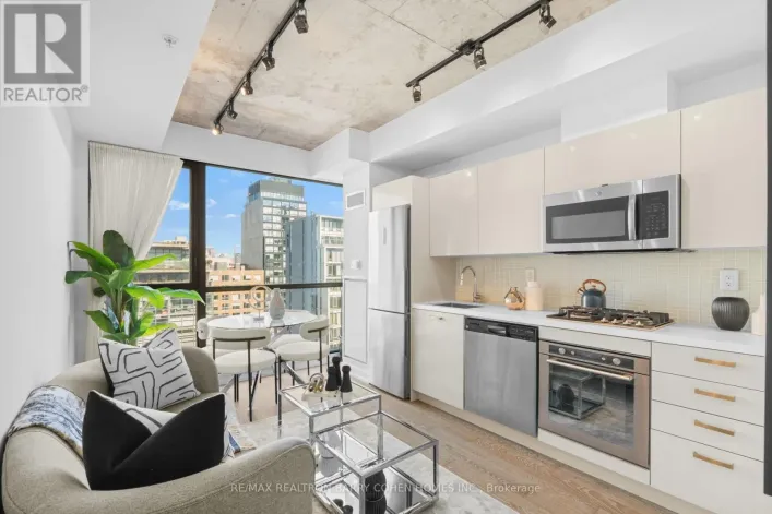 904 - 39 BRANT STREET, Toronto