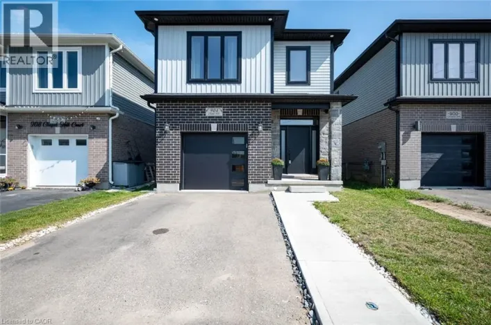 904 CHAPEL HILL Court, Kitchener