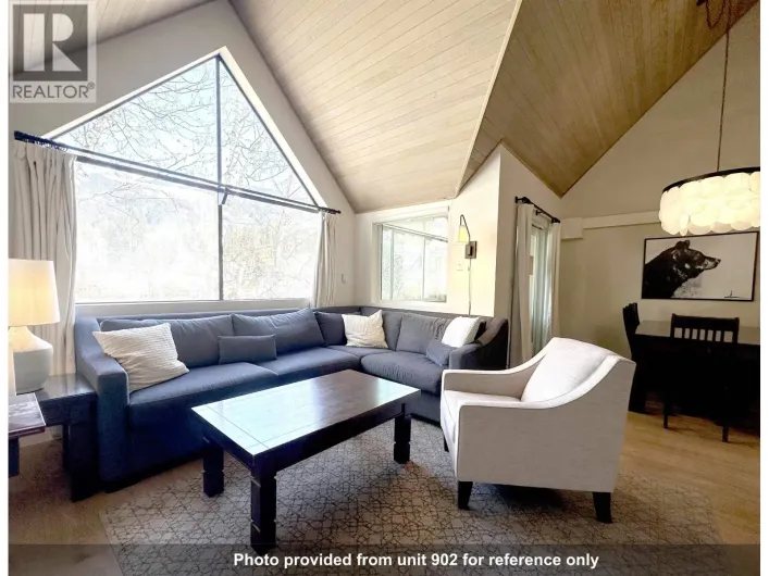 904Wk15 4293 MOUNTAIN SQUARE, Whistler