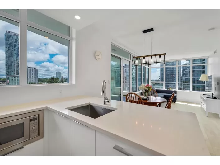 905 13318 104 AVENUE, Surrey