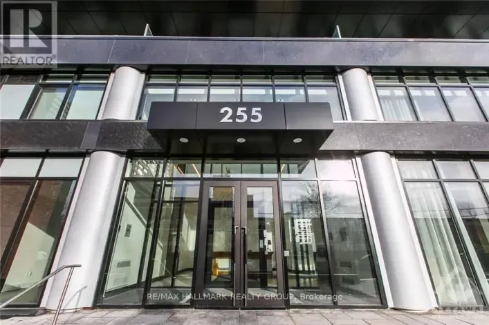 Apartment for sale: 905 - 255 BAY STREET, Ottawa