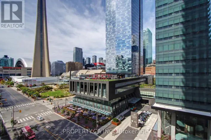 905 - 30 GRAND TRUNK CRESCENT, Toronto