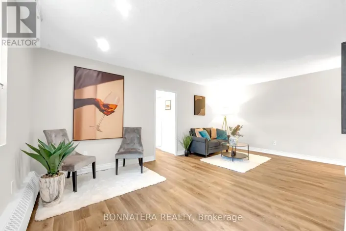 905 - 3065 QUEEN FREDERICA DRIVE, Mississauga