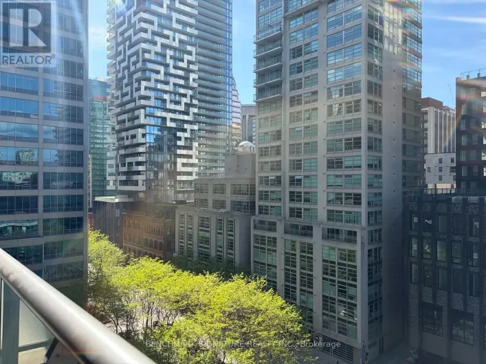 905 - 33 LOMBARD STREET, Toronto