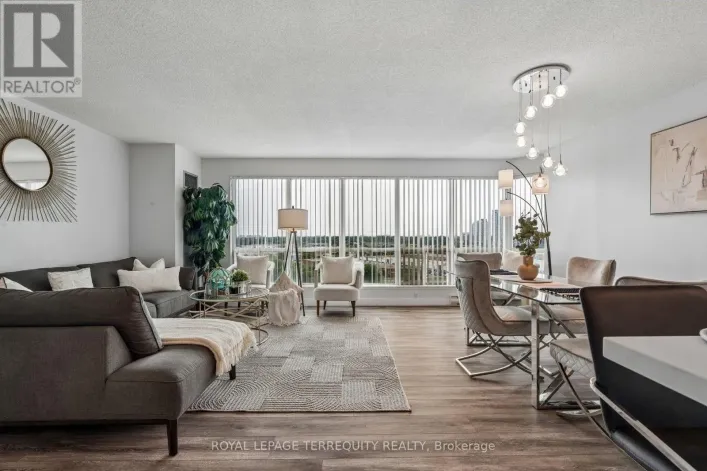 906 - 18 LEE CENTRE DRIVE, Toronto