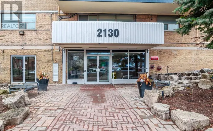 906 - 2130 WESTON ROAD, Toronto