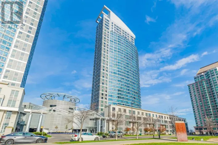 906 - 38 LEE CENTRE DRIVE, Toronto