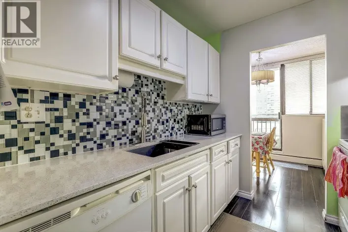 906 620 SEVENTH AVENUE, New Westminster