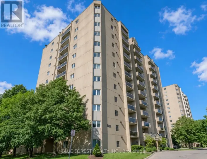 906 - 858 COMMISSIONERS ROAD E, London South
