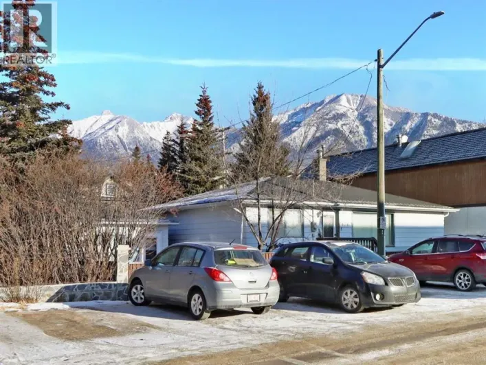 906 Main Street, Canmore