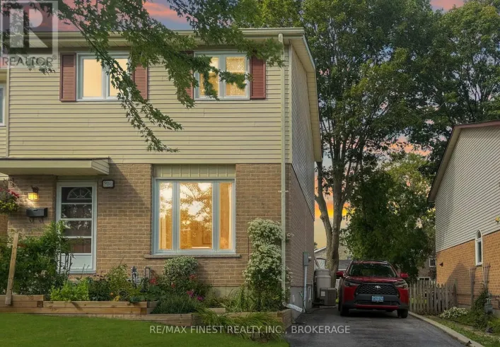 906 PURCELL CRESCENT, Kingston