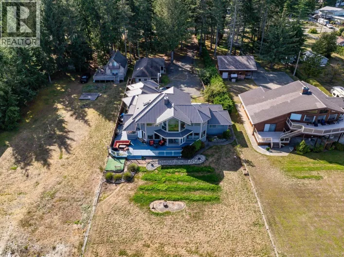 9060 Clarkson Ave, Black Creek