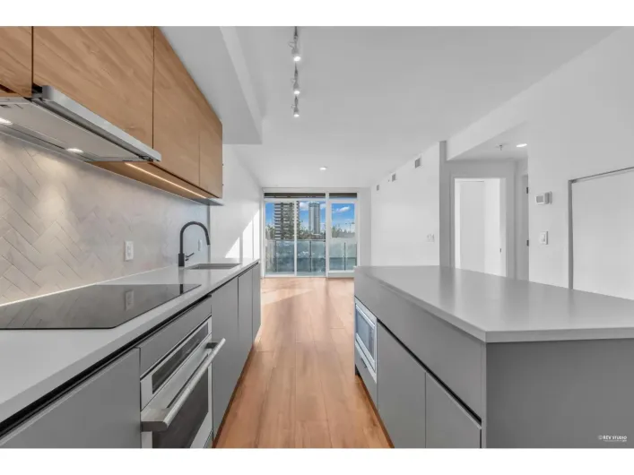 907 13428 105 AVENUE, Surrey