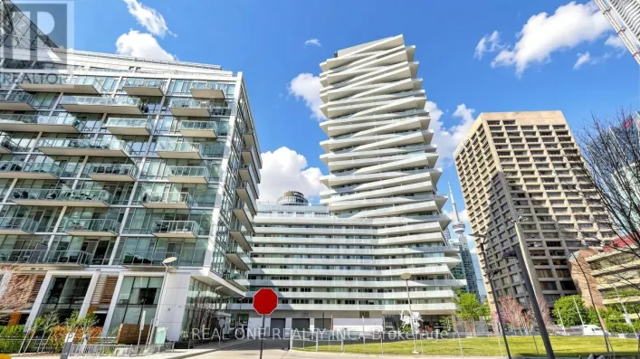 907 - 15 QUEENS QUAY E, Toronto