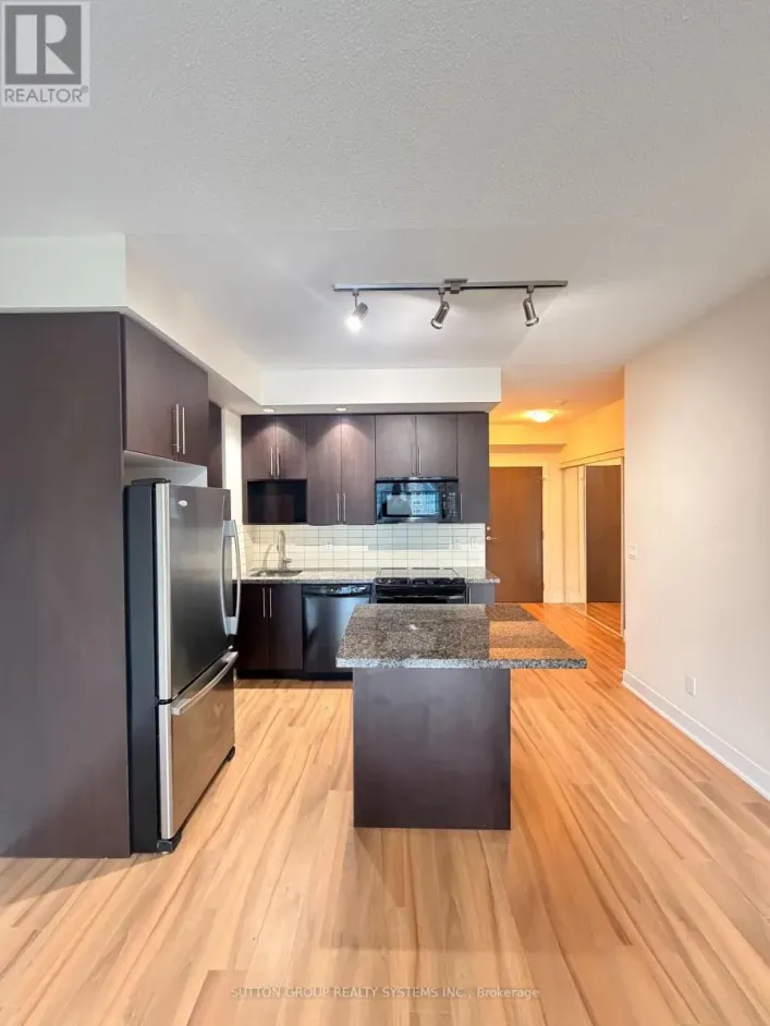 907 - 28 LINDEN STREET, Toronto