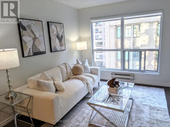 907 - 7 CARLTON STREET, Toronto