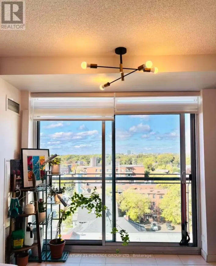 908 - 15 MAPLEWOOD AVENUE, Toronto