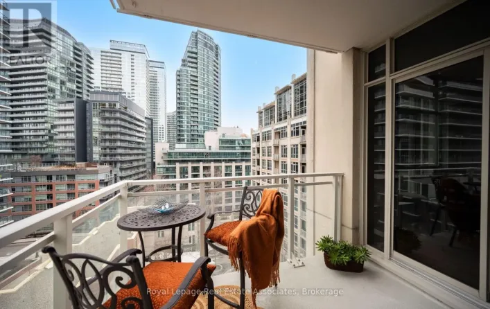 908 - 21 GRAND MAGAZINE STREET, Toronto
