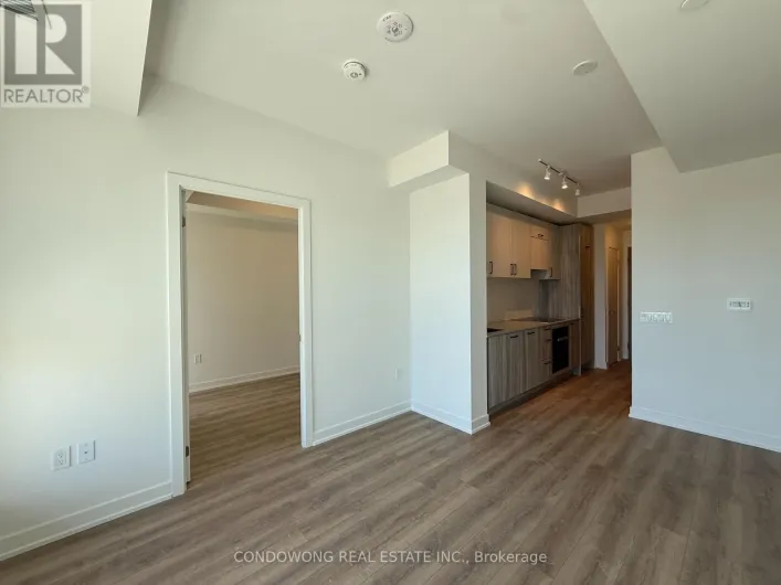 908 - 5 QUARRINGTON LANE, Toronto