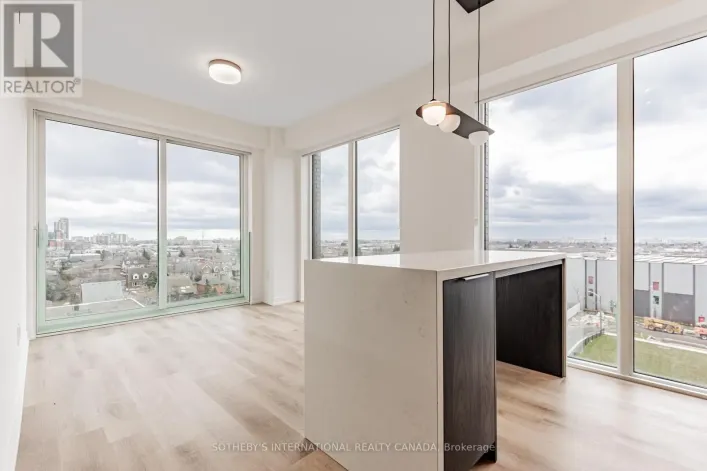 908 - 5 YORK GARDEN WAY, Toronto