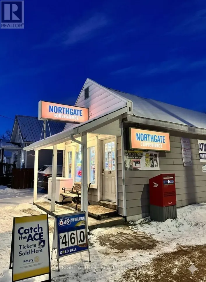 908 MAHER STREET, North Bay